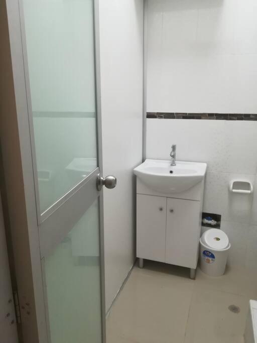 Ferienwohnung Studio Entero Cerca Al Palacio Gobierno Lima Exterior foto